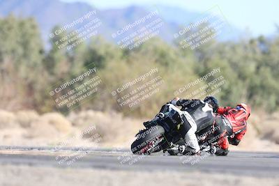 media/Dec-07-2025-CVMA (Sun) [[3e7d2de5dc]]/Race 12- Formula 40 MW and LW/